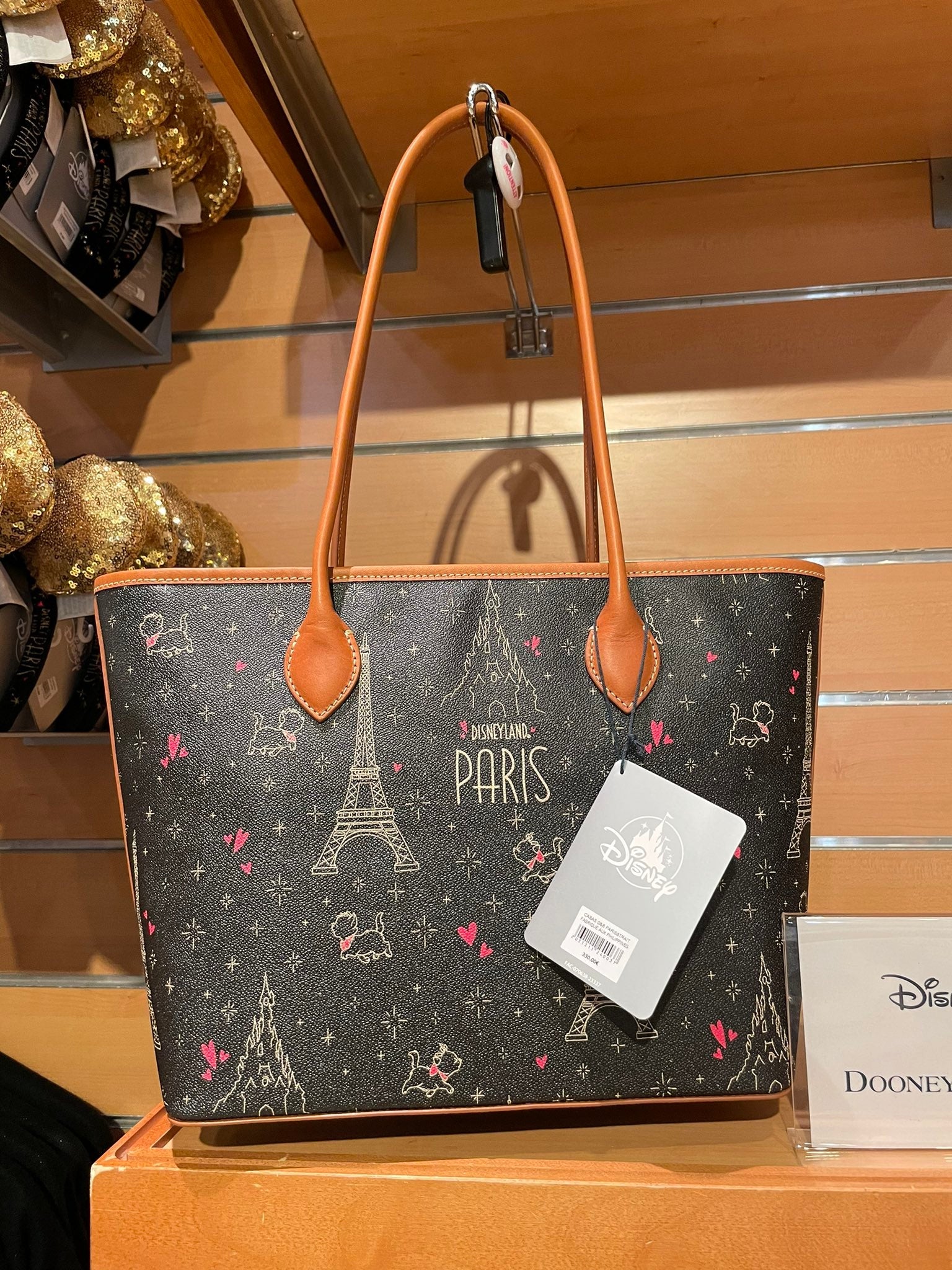 Dooney & Bourke
