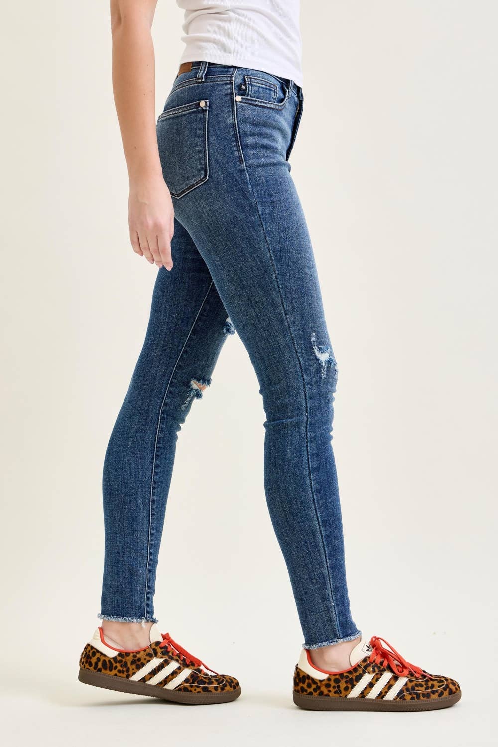 High Waist Skinny w/ Destroy